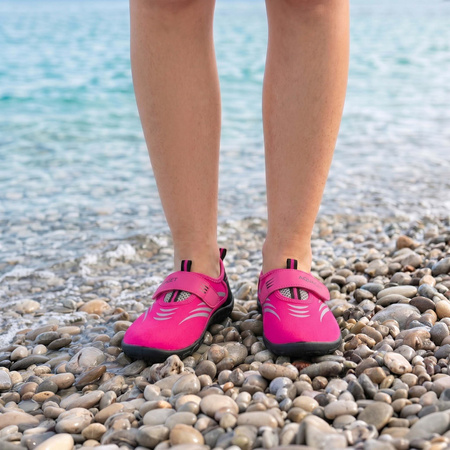 Buty do wody, plażowe szybkoschnące na kajak jeżowce, kamienie rozm. 37 damskie różowe