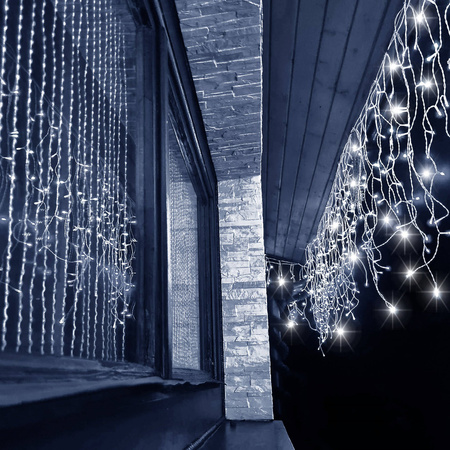 Kurtyna świetlna 300 led girlanda, lampki wewnętrzno-zewnętrzne 15,5 m sople biały zimny + flash