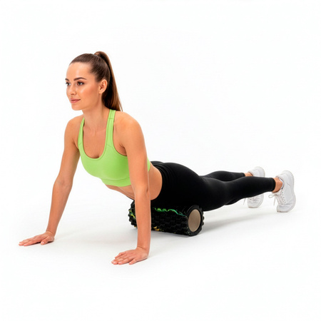 Roller fitness do masażu ciała, średnio twardy, wałek z wypustkami, czarny